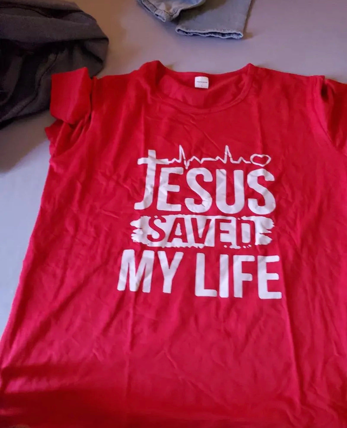 JESUS saved my Life Trendy Letter Graphic Tee - Comfortable & Breathable, Perfect for Summer Casual or Sporty Outfits